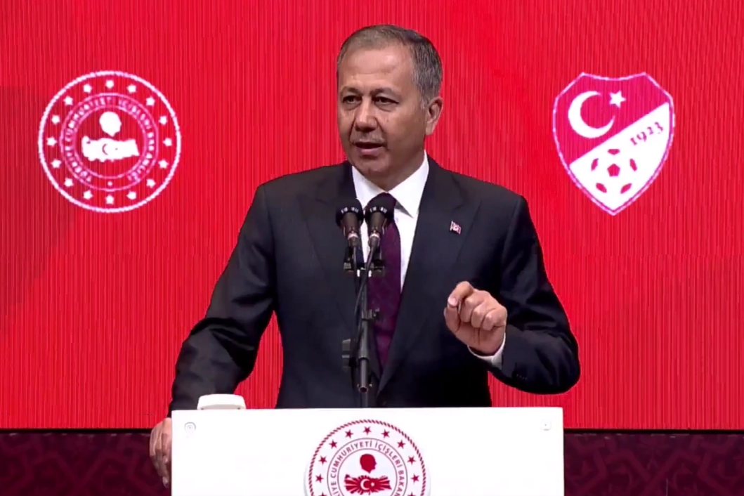 Bakan Yerlikaya: Spor, önce ahlak ve saygıdır 