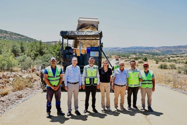Denizli’de ulaşım atağı sürüyor 
