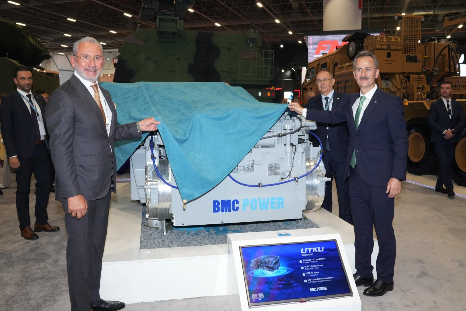 BMC yeni askeri araçlarıyla fuara damga vurdu 