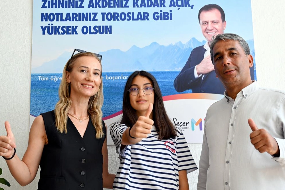 Mersin’de eğitimde başarı: LGS Aydıncık birincisi kurs merkezinden 