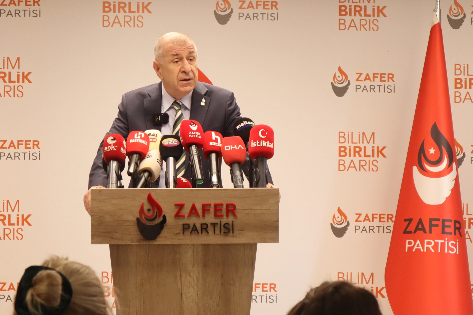 Prof. Dr. Özdağ: Milli kimlik tehdit altında 
