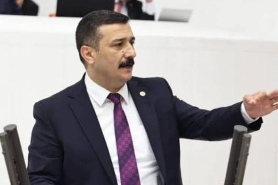 İYİ Parti'li Türkoğlu'ndan çarpıcı 24 Temmuz önergesi 