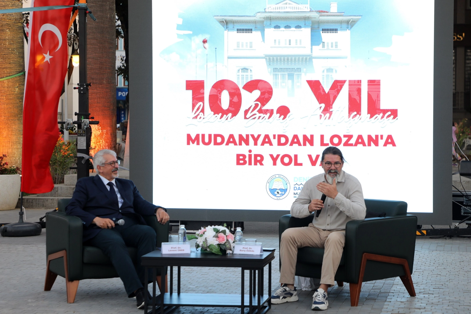 Bursa Mudanya’da tarihi meydandan özel söyleşi 