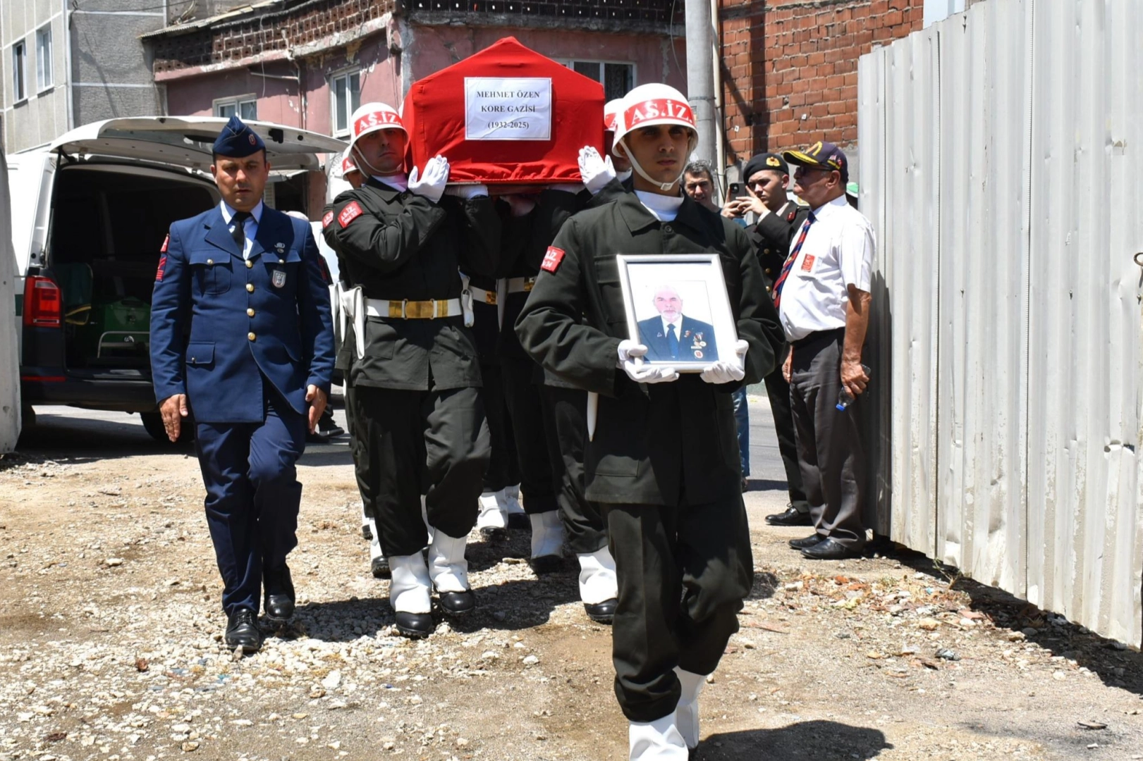 Bursa'da Kore Gazisi askeri törenle uğurlandı 