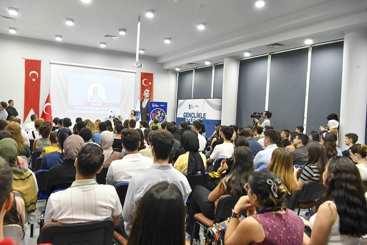 Genç Akademi Ulus’ta “Yerel Gençlik Buluşması” 