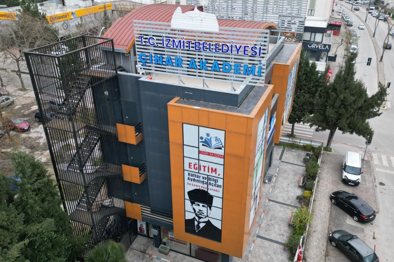Çınar Akademi’den LGS ve YKS’de başarı 