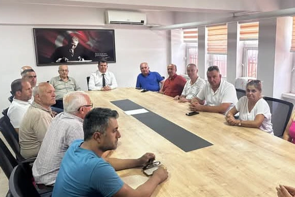 Keşan muhtarlarından İlçe Milli Eğitim Müdürü Kemik’e ziyaret 