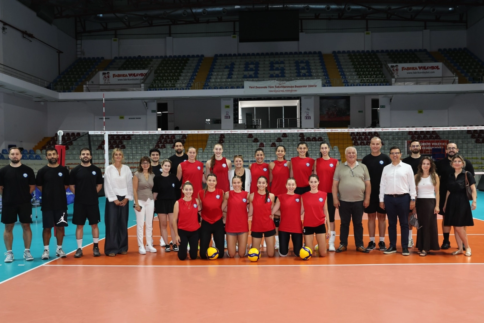 Nilüfer Belediyespor Eker Kadın Voleybol Takımı yeni sezon hazırlıklarına başladı 