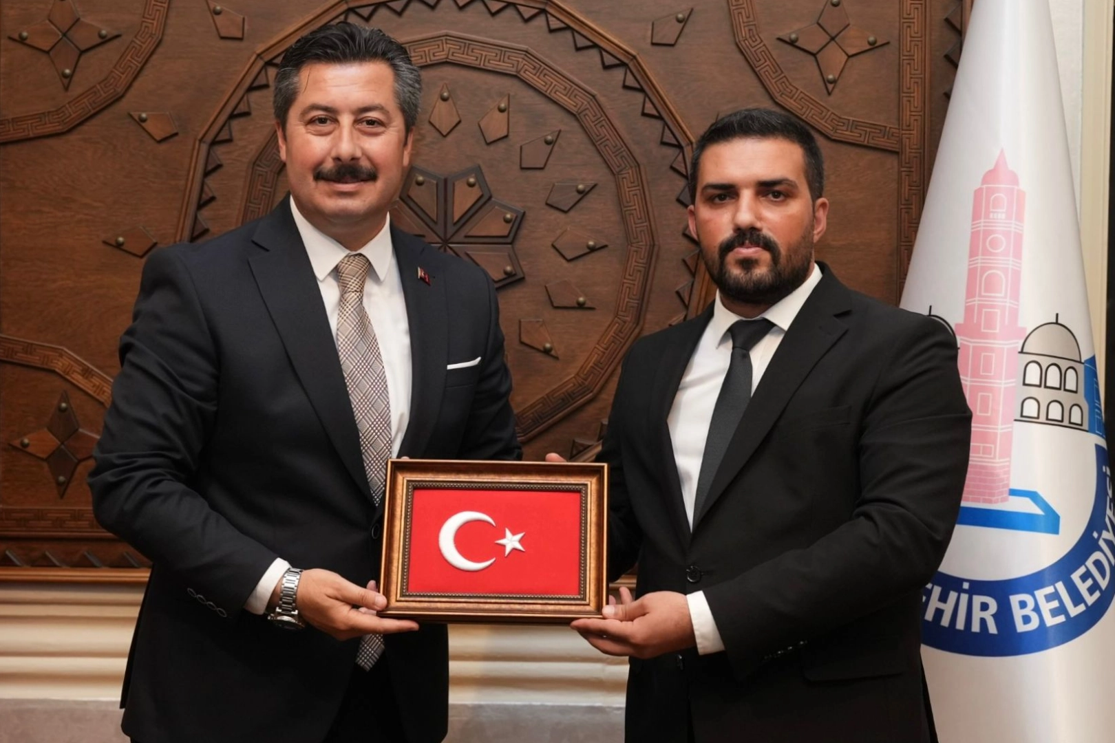 Ülkü Ocakları’ndan Yenişehir Belediye Başkanı’na hayırlı olsun ziyareti 
