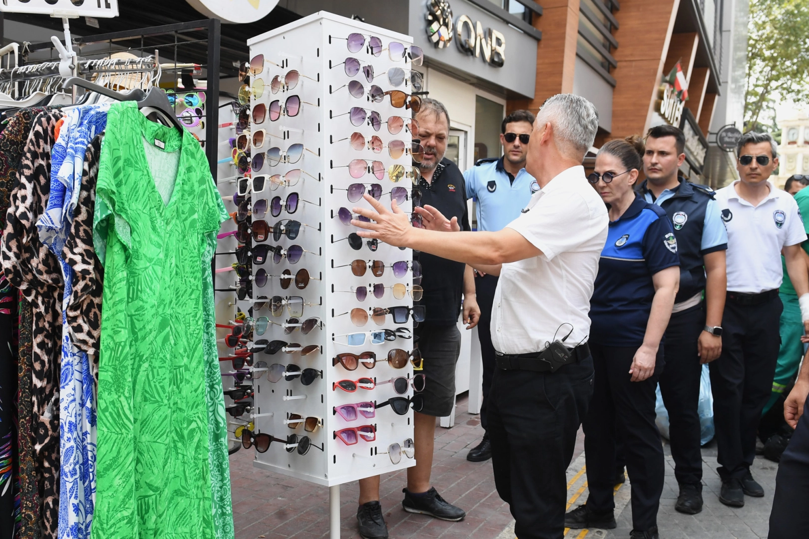 Bursa'da engelli yolunukapatanlara ceza yağdı 
