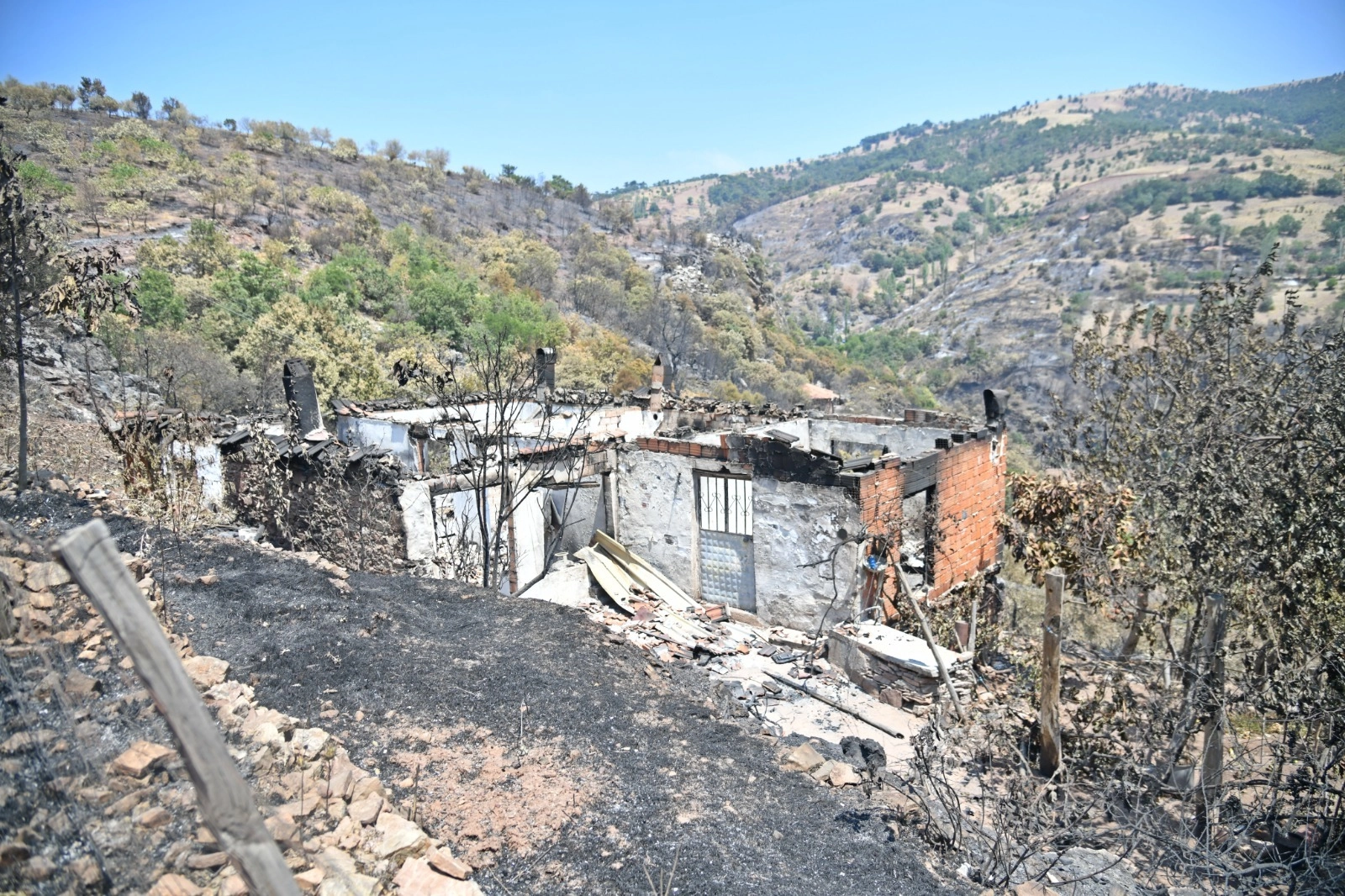 Deprem ve Doğal Afet Komisyonu'ndan Manisa Akhisar’da inceleme 