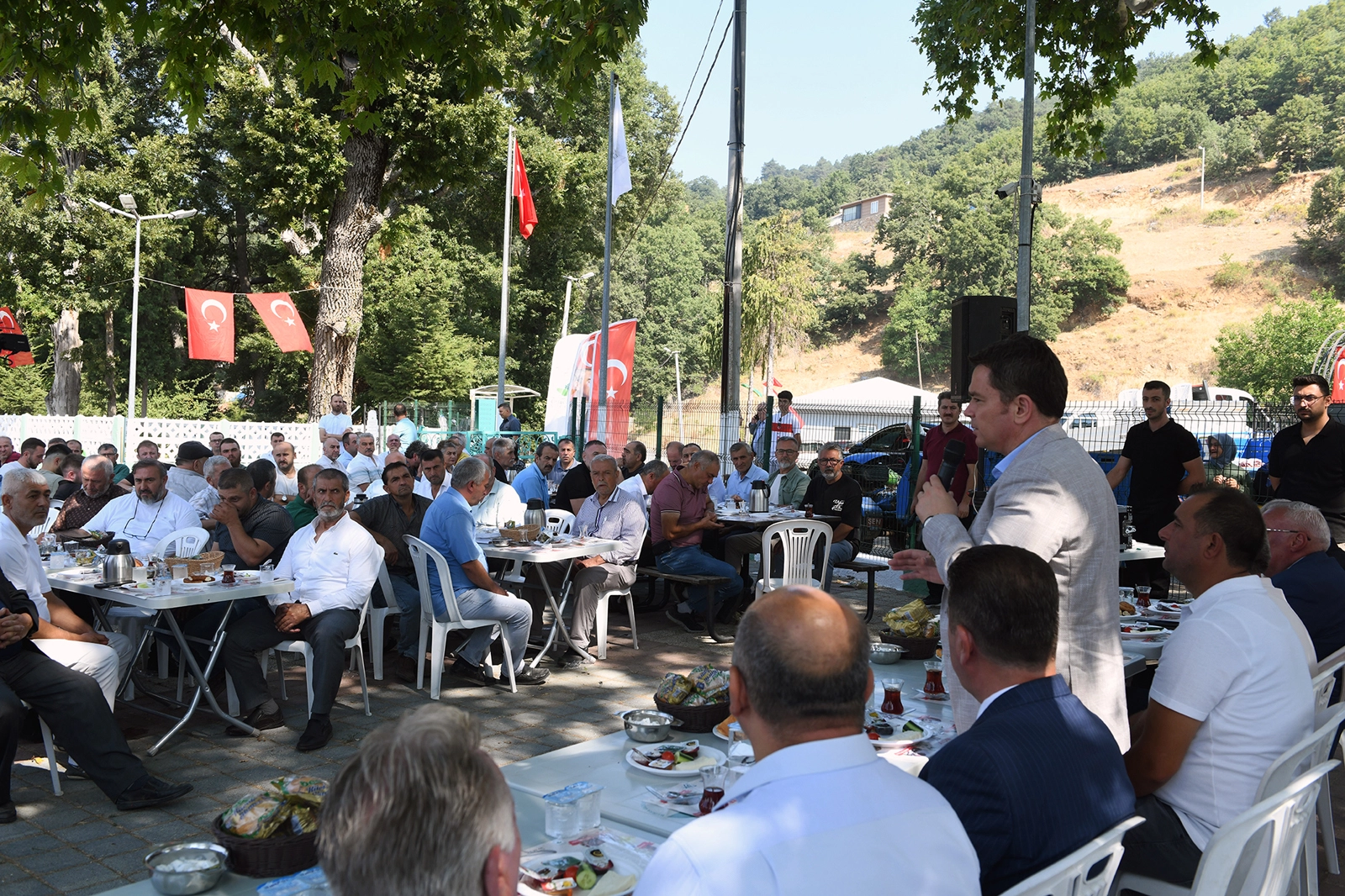 Başkan Erkan Aydın Mürseller’de vatandaşla buluştu 