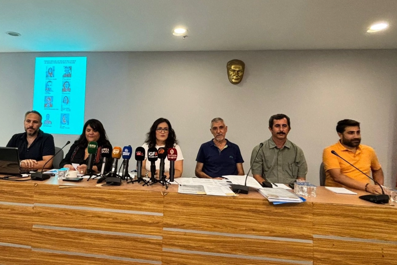 Bursalı mimarlardan itibar suikastine tepki! 