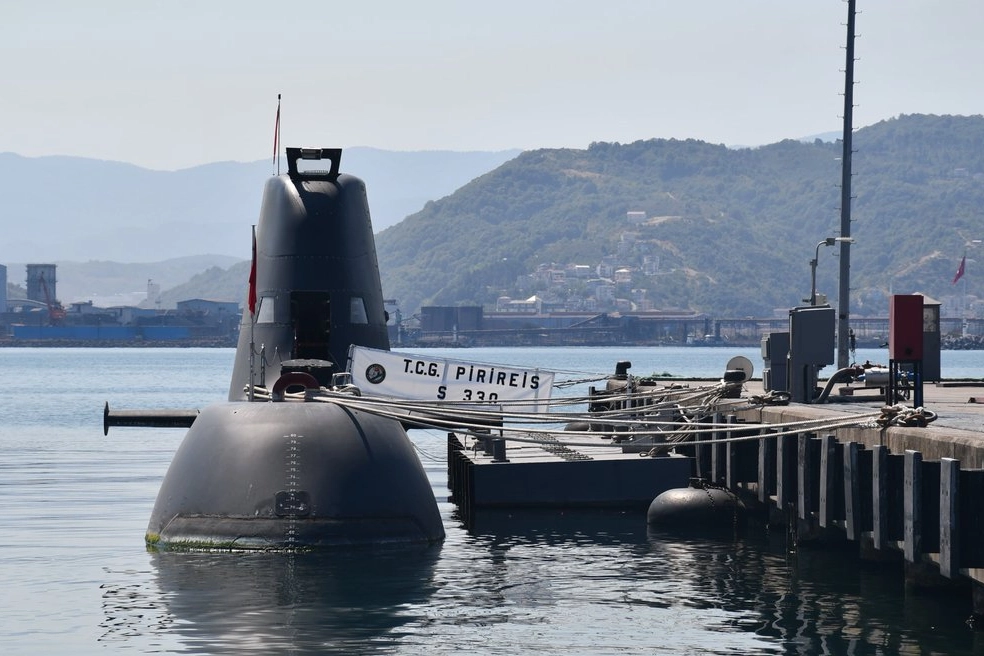 TCG Pirireis ilk kez Karadeniz görevinde 
