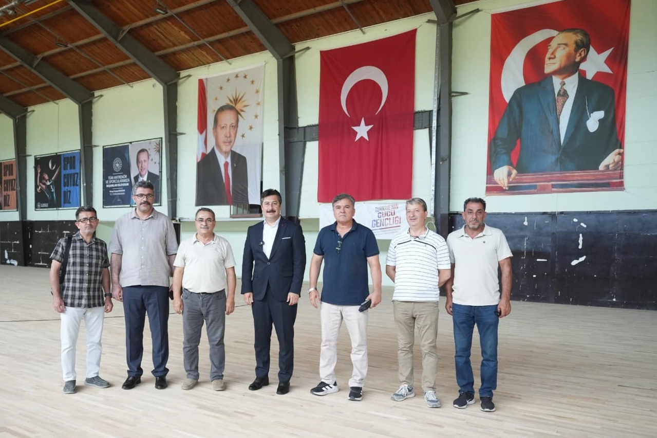 Bursa Yenişehir spor salonu yenileniyor 