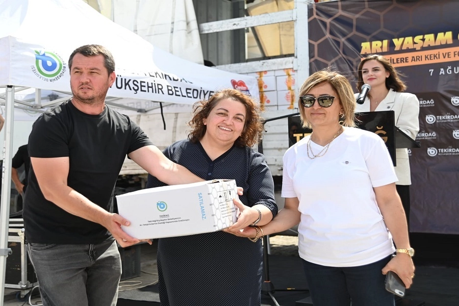 Arı yetiştiricilerine şeker desteği 