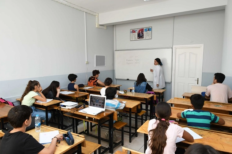 KARBEM, LGS'de yine gururlandırdı 