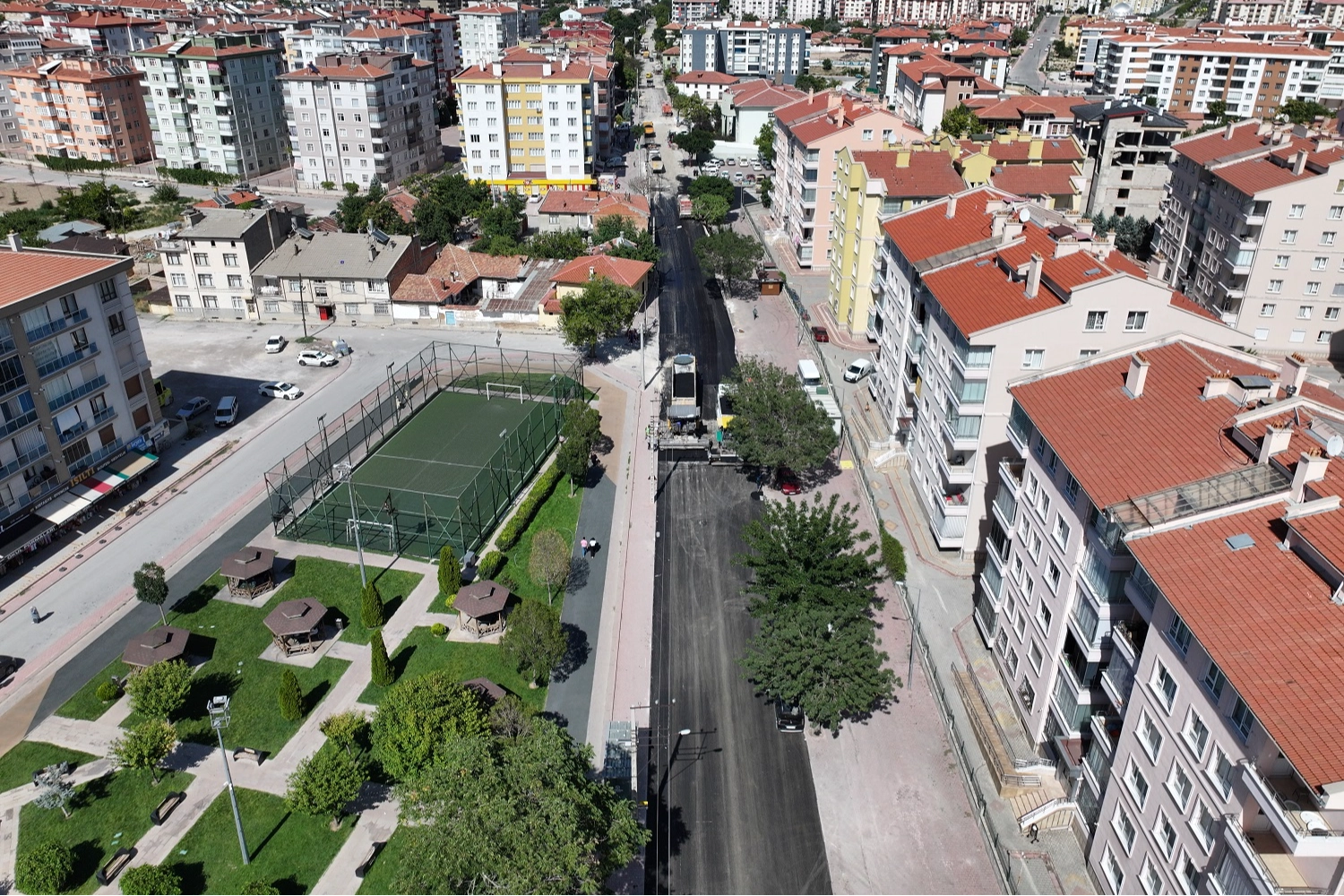 Karatay’da asfalt seferberliği 