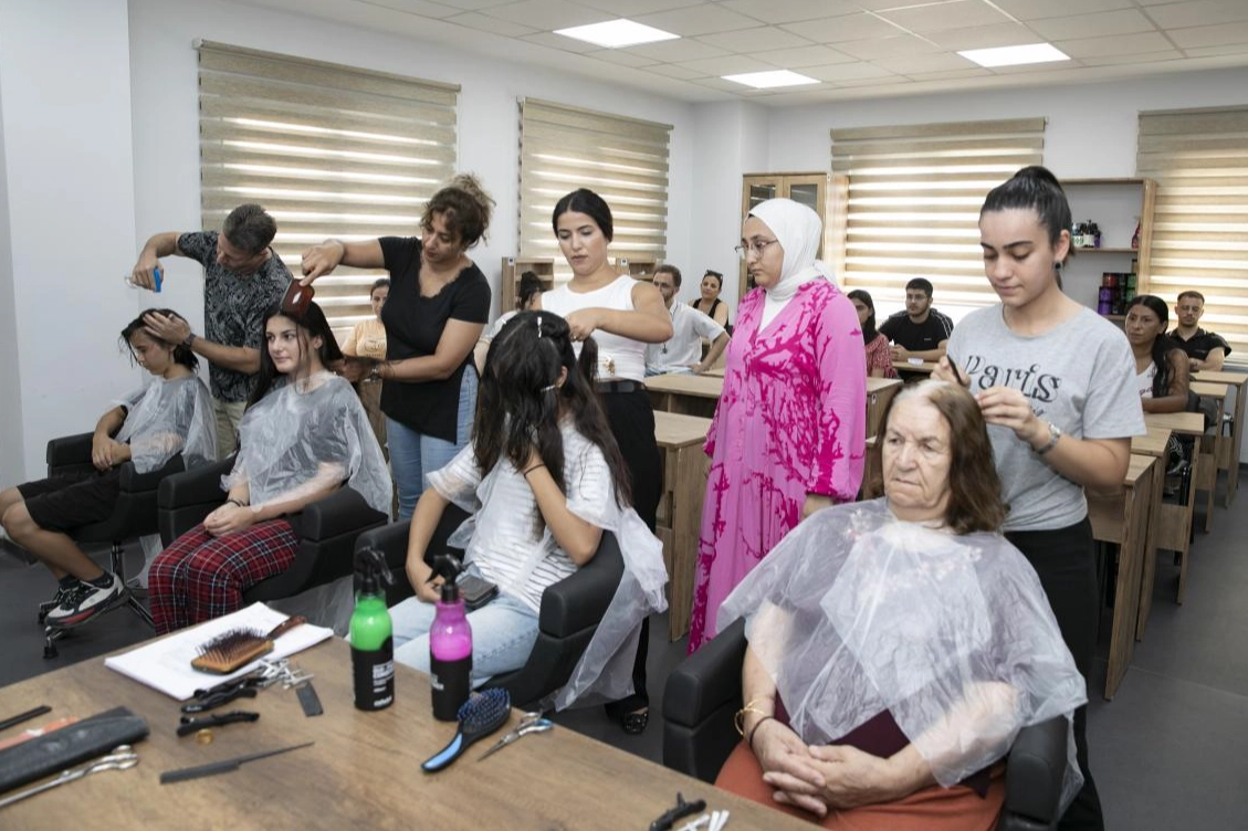 Büyükşehir’in kursları istihdama katkı sağlıyor 