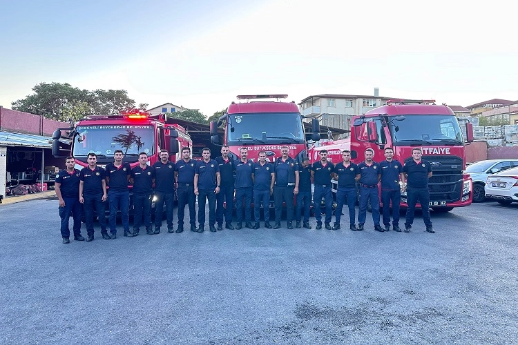 Kocaeli İtfaiyesi Çanakkale'ye gitti 