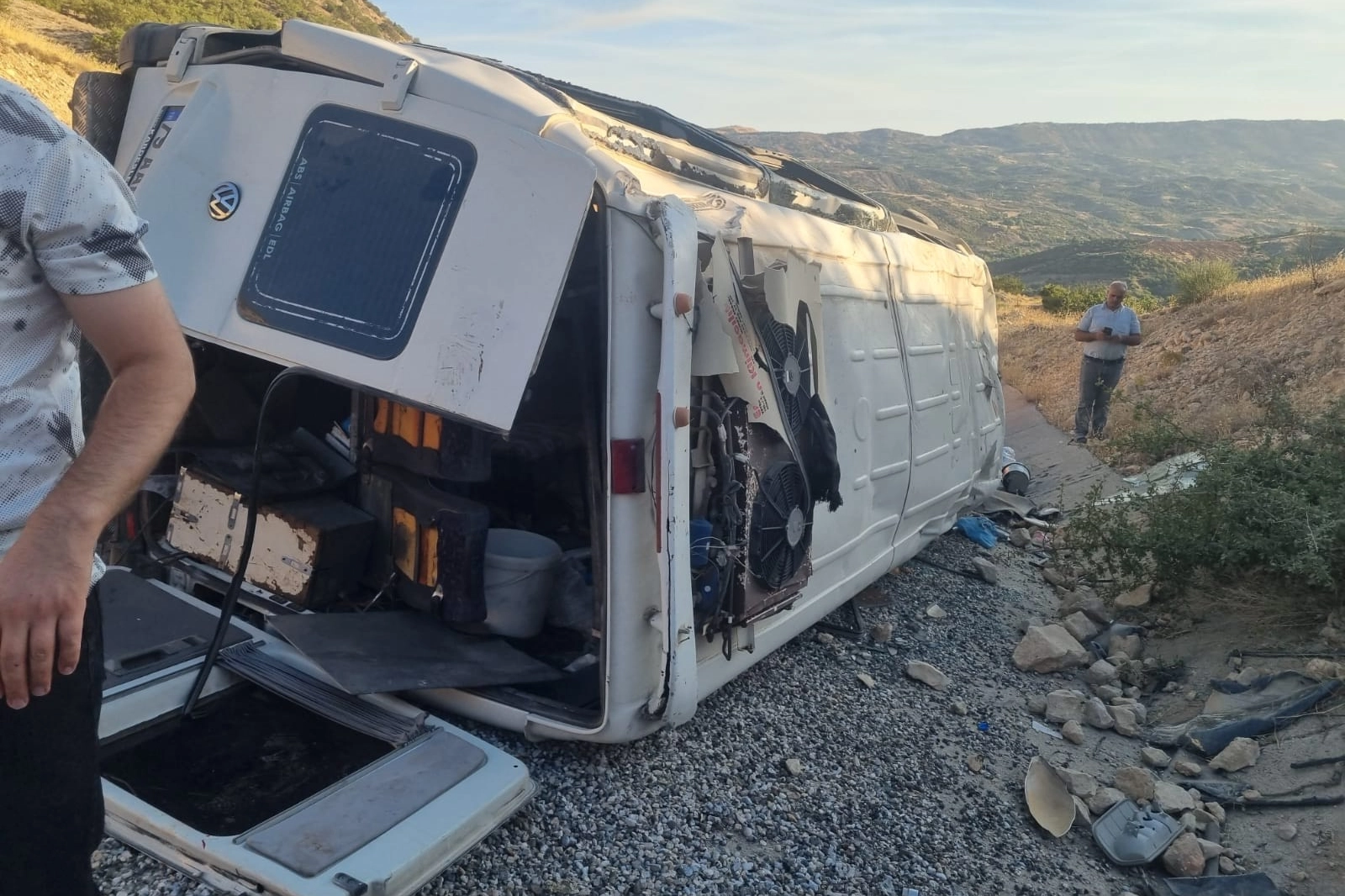 Fıstık işçilerini taşıyan minibüs kontrolden çıktı: 22 yaralı 
