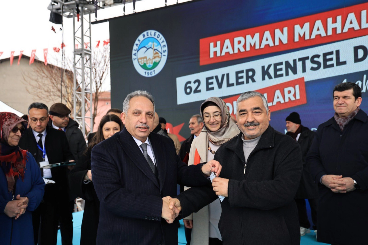 Kayseri Talas'ta kentsel dönüşüm tam gaz sürüyor 