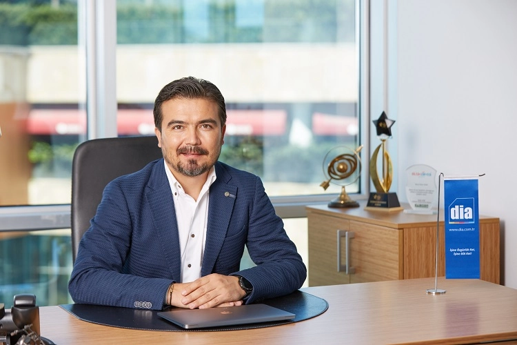 Faiz indirimleri dijitalleşmenin yolunu açıyor 