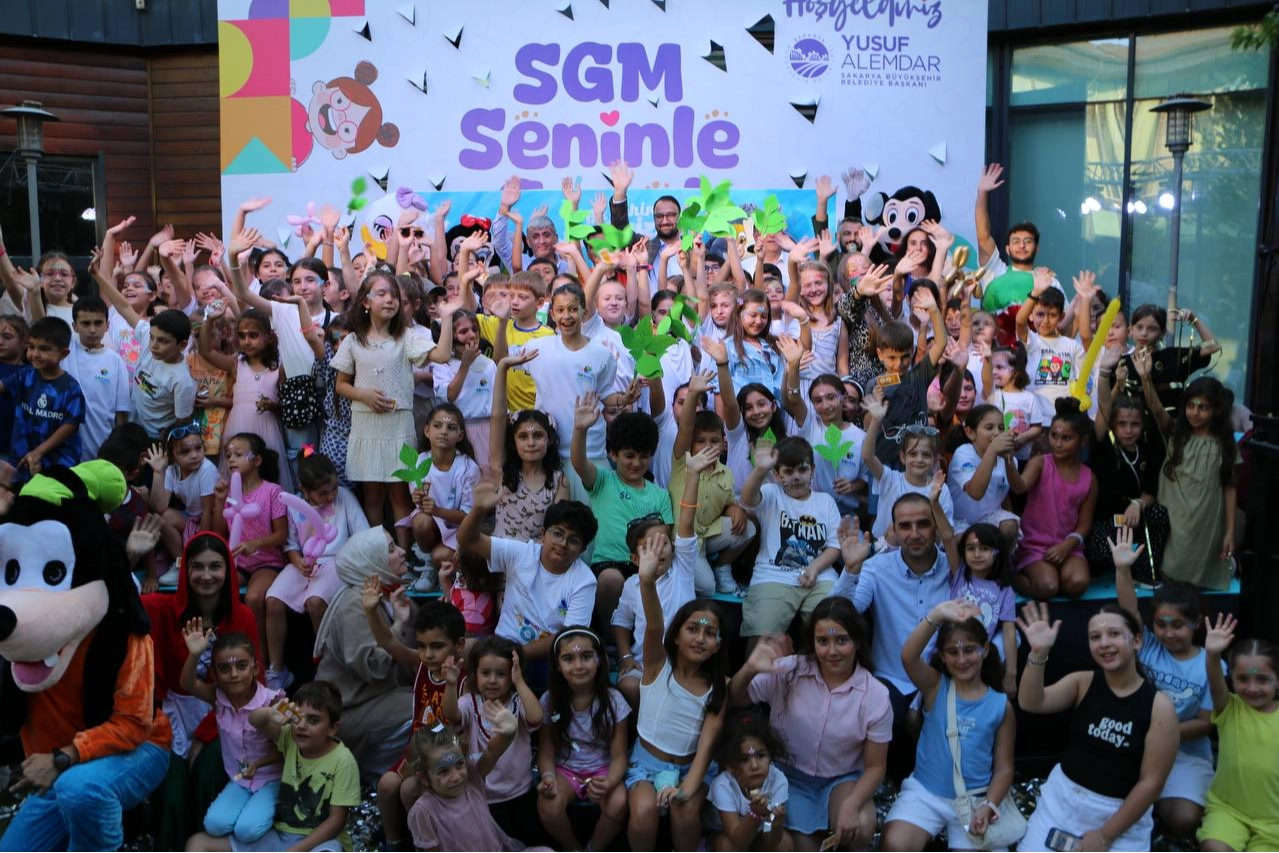 Sakarya'da yaz kursları renkli bir finalle tamamlandı 