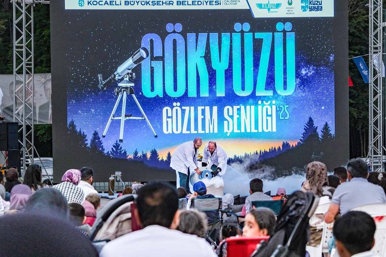 12 bin gökyüzü tutkunu uzayı keşfetti 