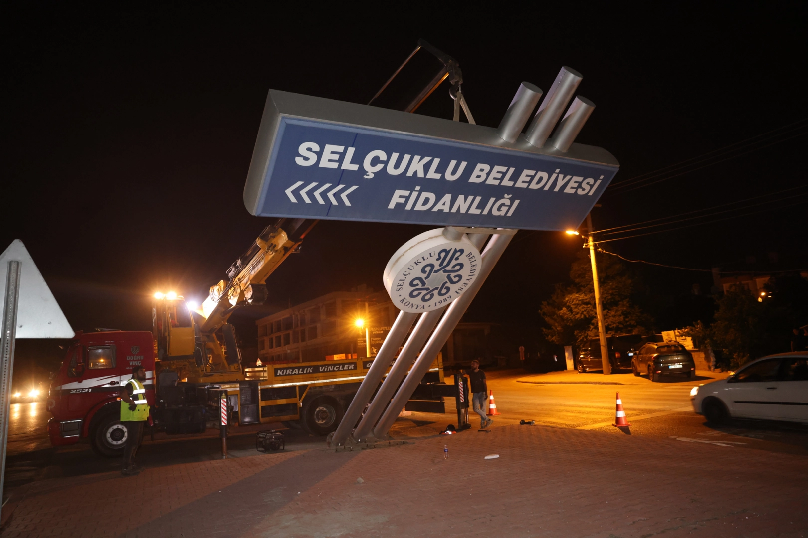 Konya Büyükşehir'in şehir estetiğine bir destek de Selçuklu'dan 