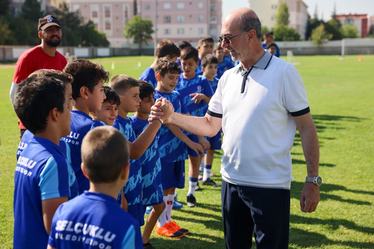Konya Selçuklu'da spor okullarına ziyaret 