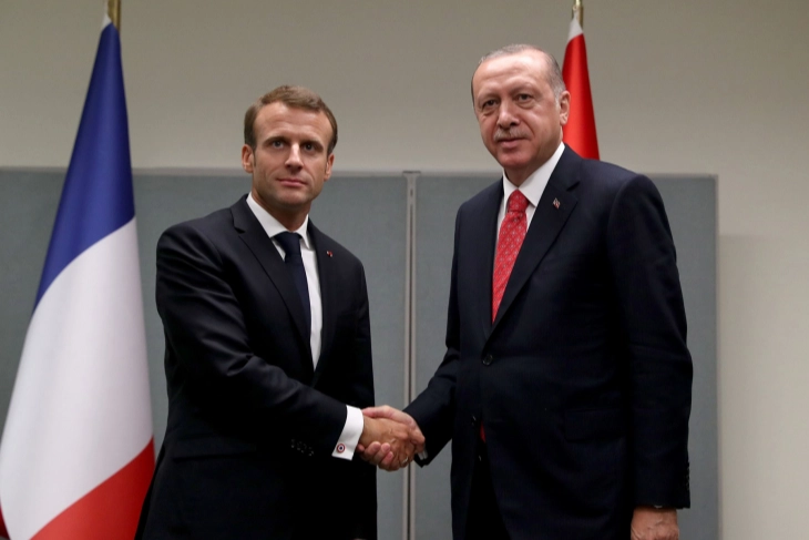 Cumhurbaşkanı Erdoğan Macron'la görüştü 