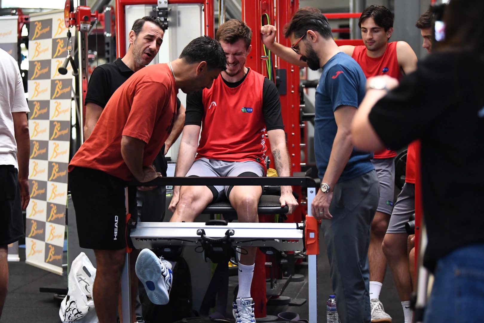 TOFAŞ'lı basketbolcular Vald performansından geçti 