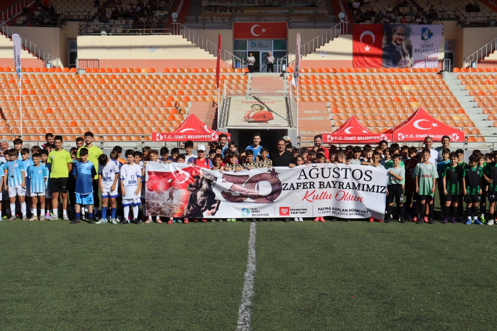 İzmit’te 30 Ağustos'a özel futbol coşkusu 