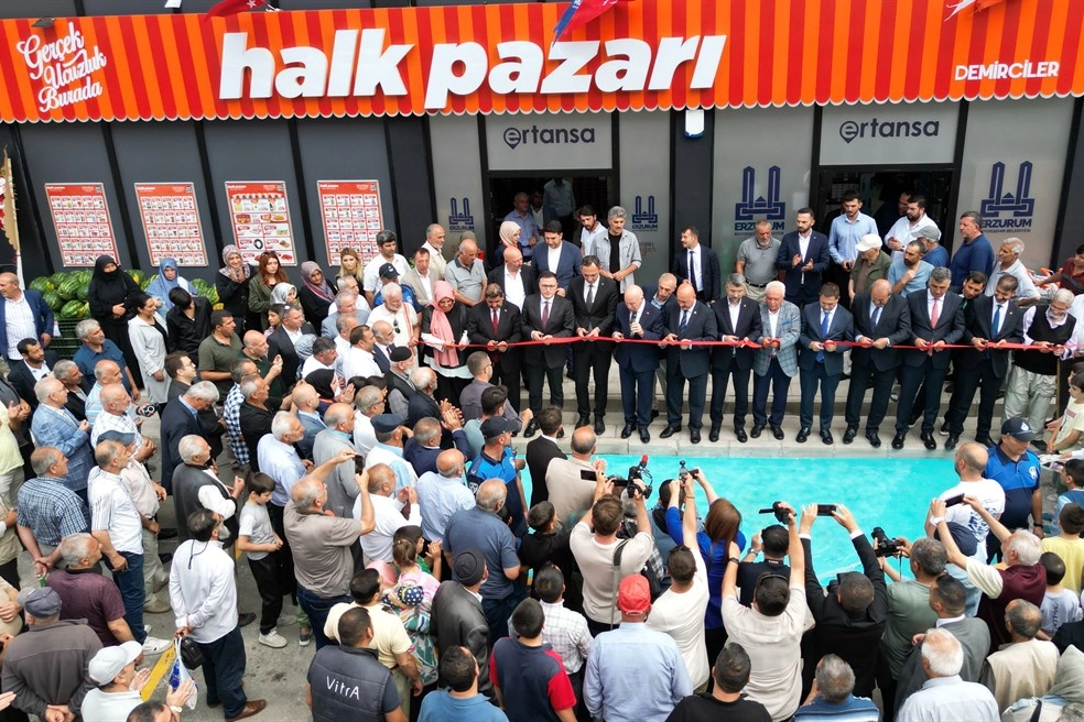 Halk Pazarı beşinci şubesini açtı 