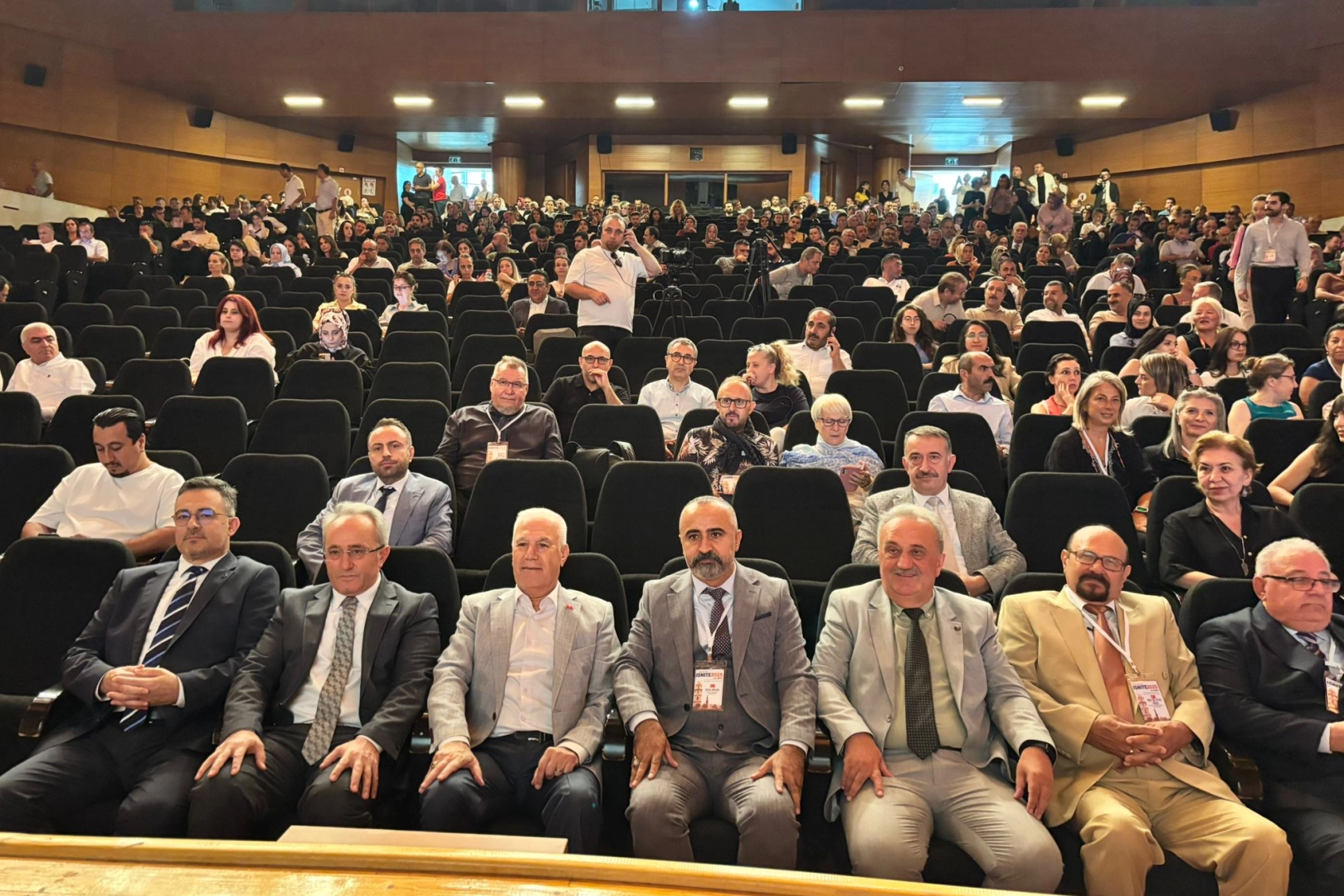 ISNITE 2025 Bursa'da başladı... Öğretmen eğitimine yeni yaklaşımlar ele alnıyor 
