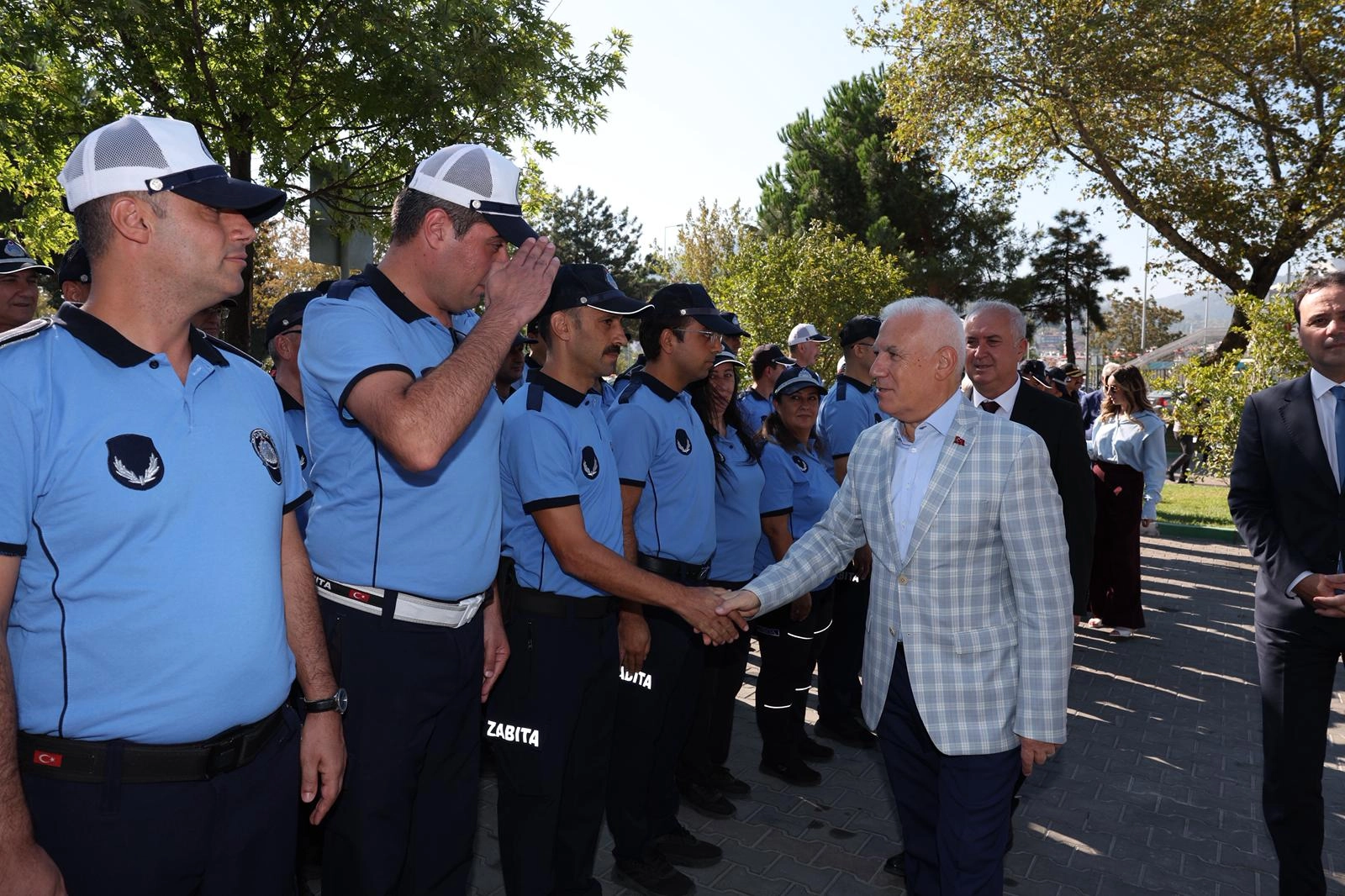 Bursa'da Başkan Bozbey'den Zabıta'ya 'yanınızdayım' güvencesi 