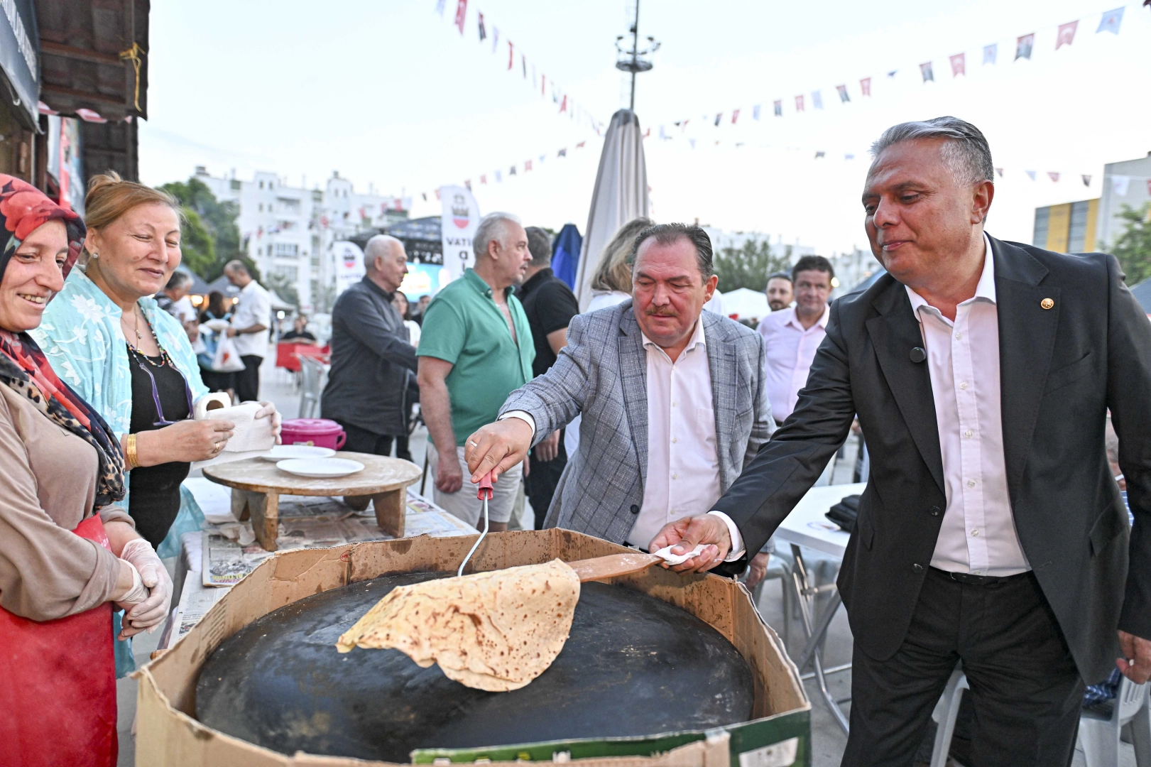 Antalya Muratpaşa'da Karadeniz rüzgarı 