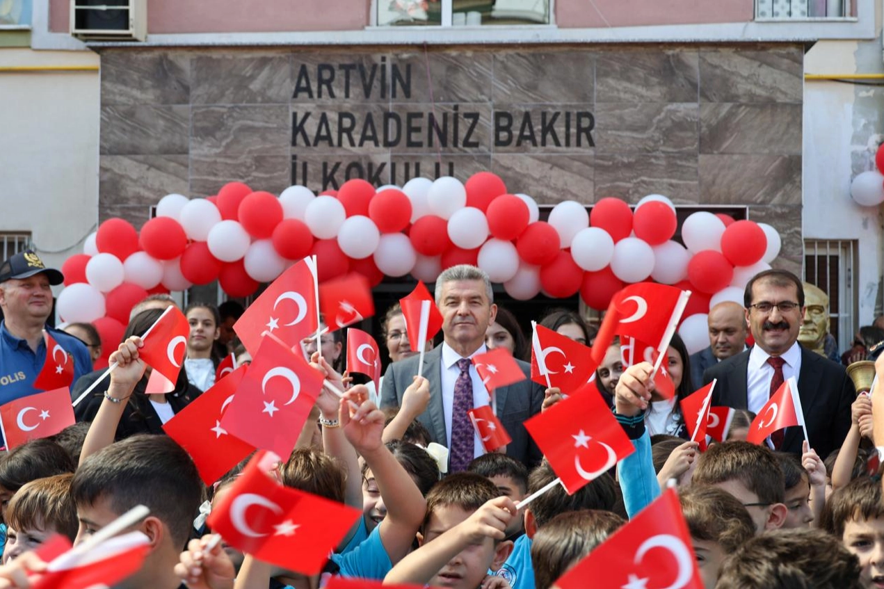 Artvin’de eğitim öğretim yılı törenle başladı 