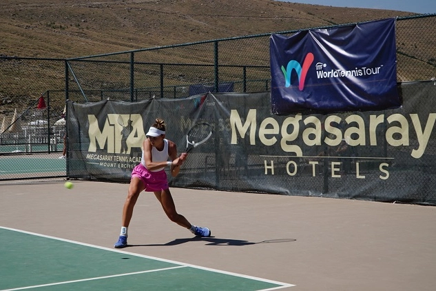 Dünya Tenis Turu Erciyes'te start aldı 