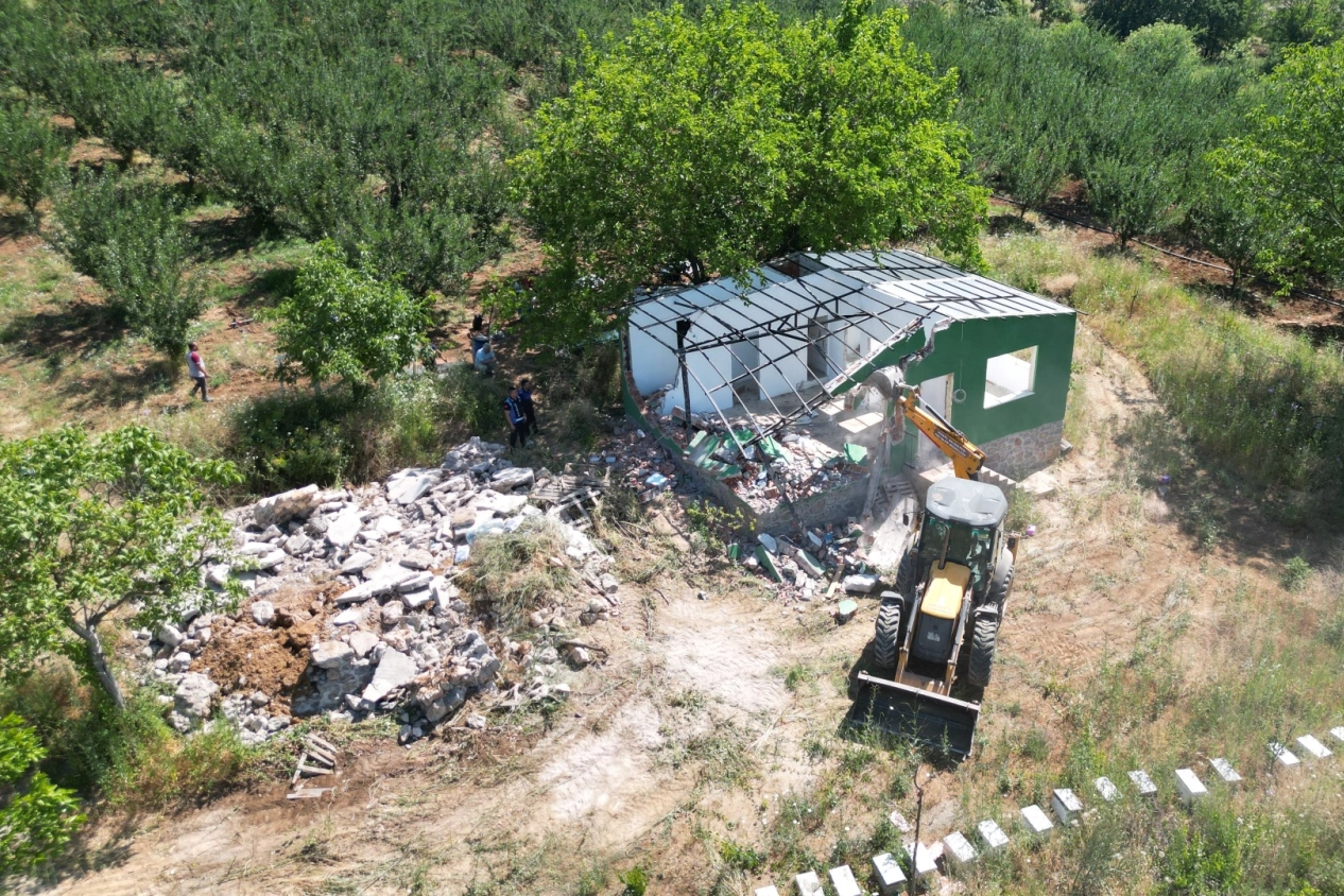Bursa İnegöl’de kaçak yapıyla kararlı mücadele 