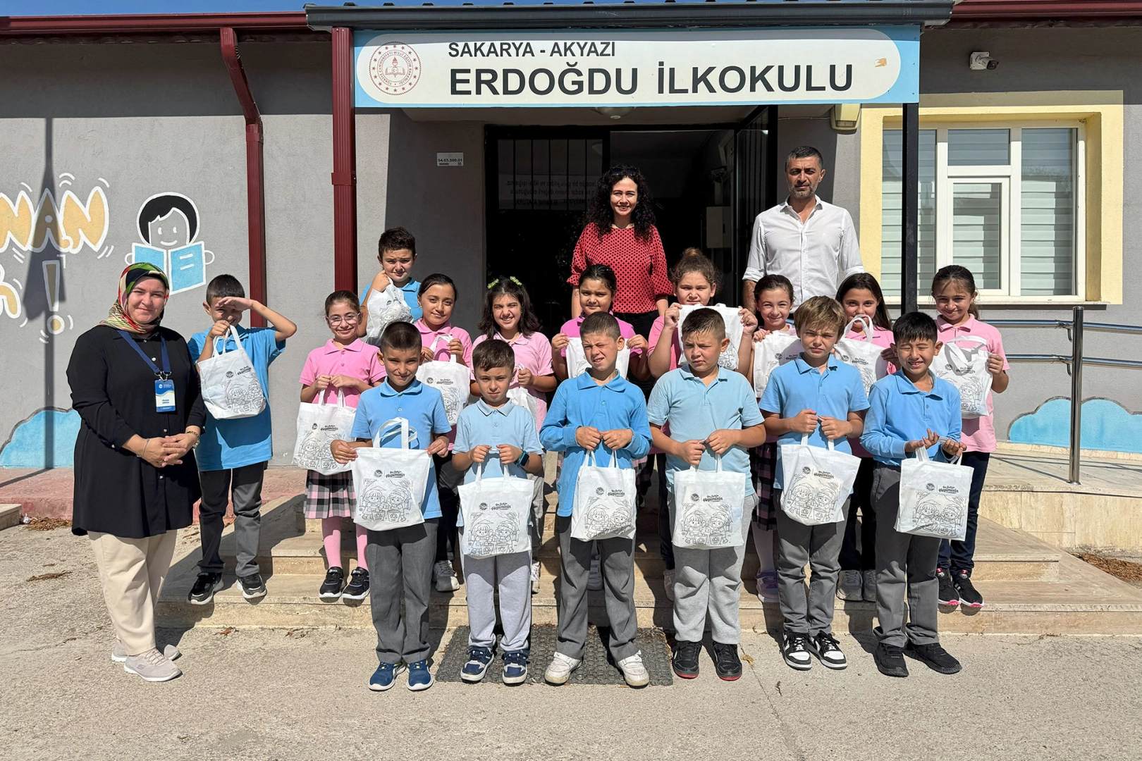 Sakarya Büyükşehir eğitimin ilk haftası miniklerin yanında Sakarya Büyükşehir eğitimin ilk haftası miniklerin yanında