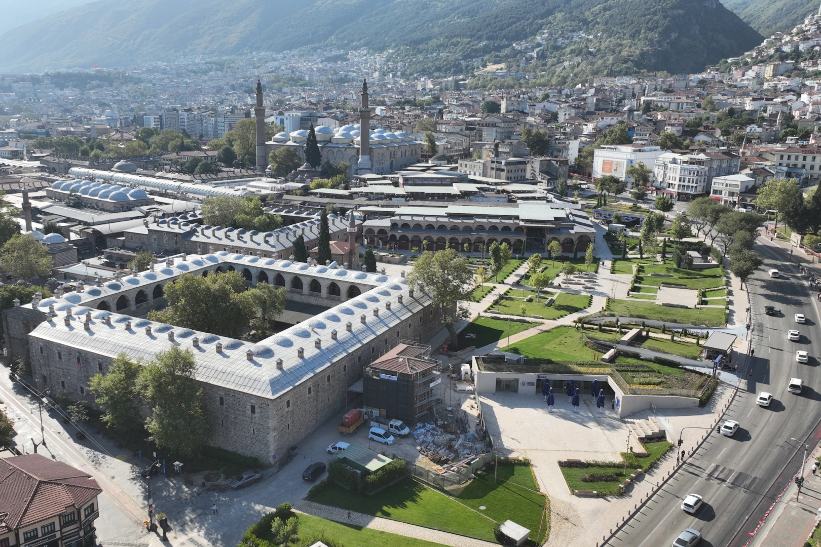 Hanlar bölgesi otoparkı nefes aldırdı 