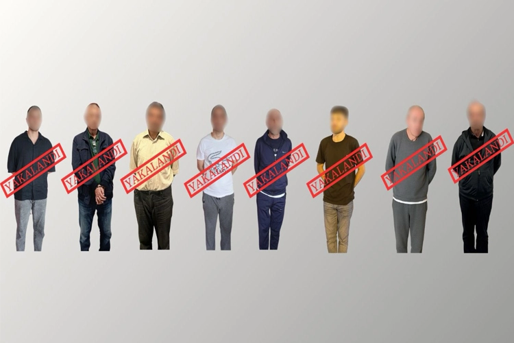 Bakan Yerlikaya: Kaçamayacaksınız! 8 suçlu daha Türkiye’ye iade edildi 