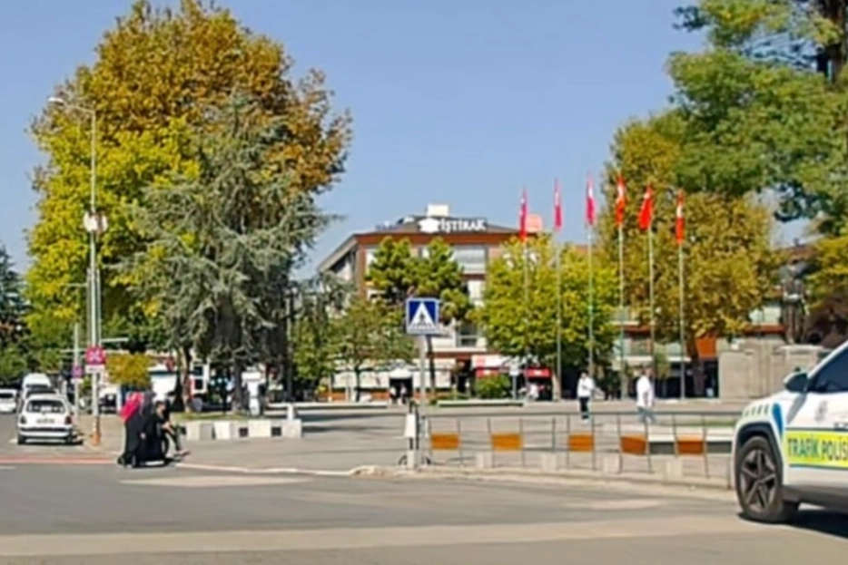 Düzce'de hatalı park isyan ettiriyor! 