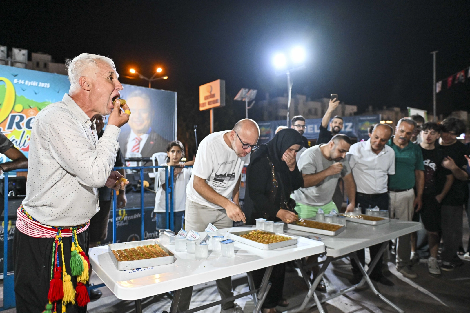 Antalya Muratpaşa'da 'Yöreler Renkler'e tatlı final 
