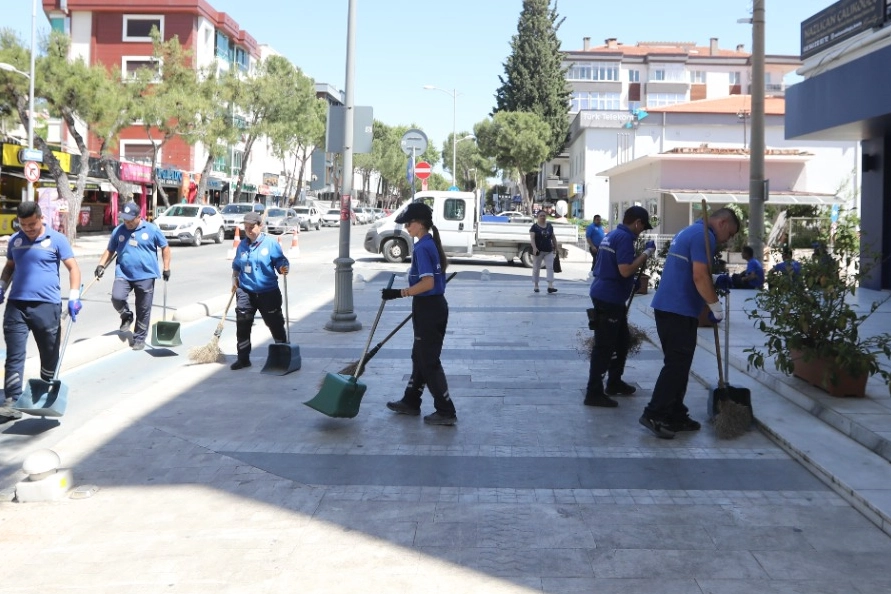 Muğla Büyükşehir’den temiz ve sağlıklı çevre için yoğun mesai 