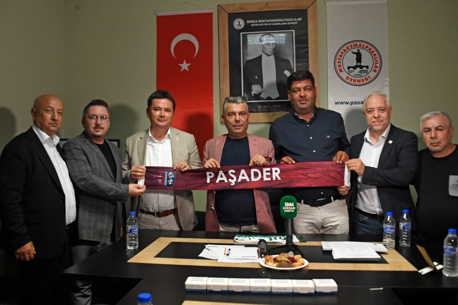 Başkan Aydın'dan Mustafakemalpaşalılar Derneği'ne ziyaret 