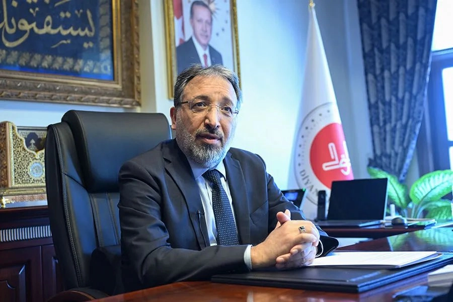 Diyanet'e önemli atama... Yeni Başkan Prof. Dr. Safi Arpaguş oldu 