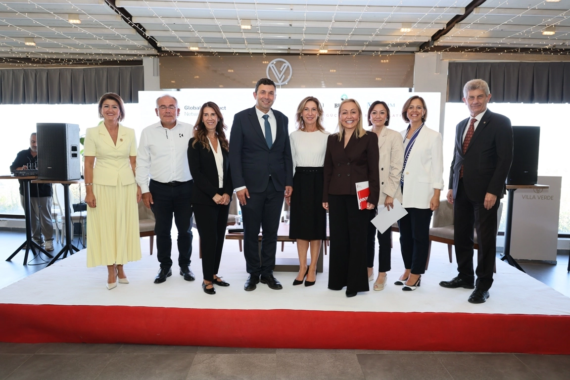 8. Gücümüz Eşitliğimiz Zirvesi Bursa’da gerçekleştirildi 